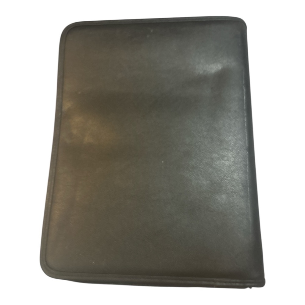 Leeds Black Leather Portfolio Binder - Picture 3 of 3